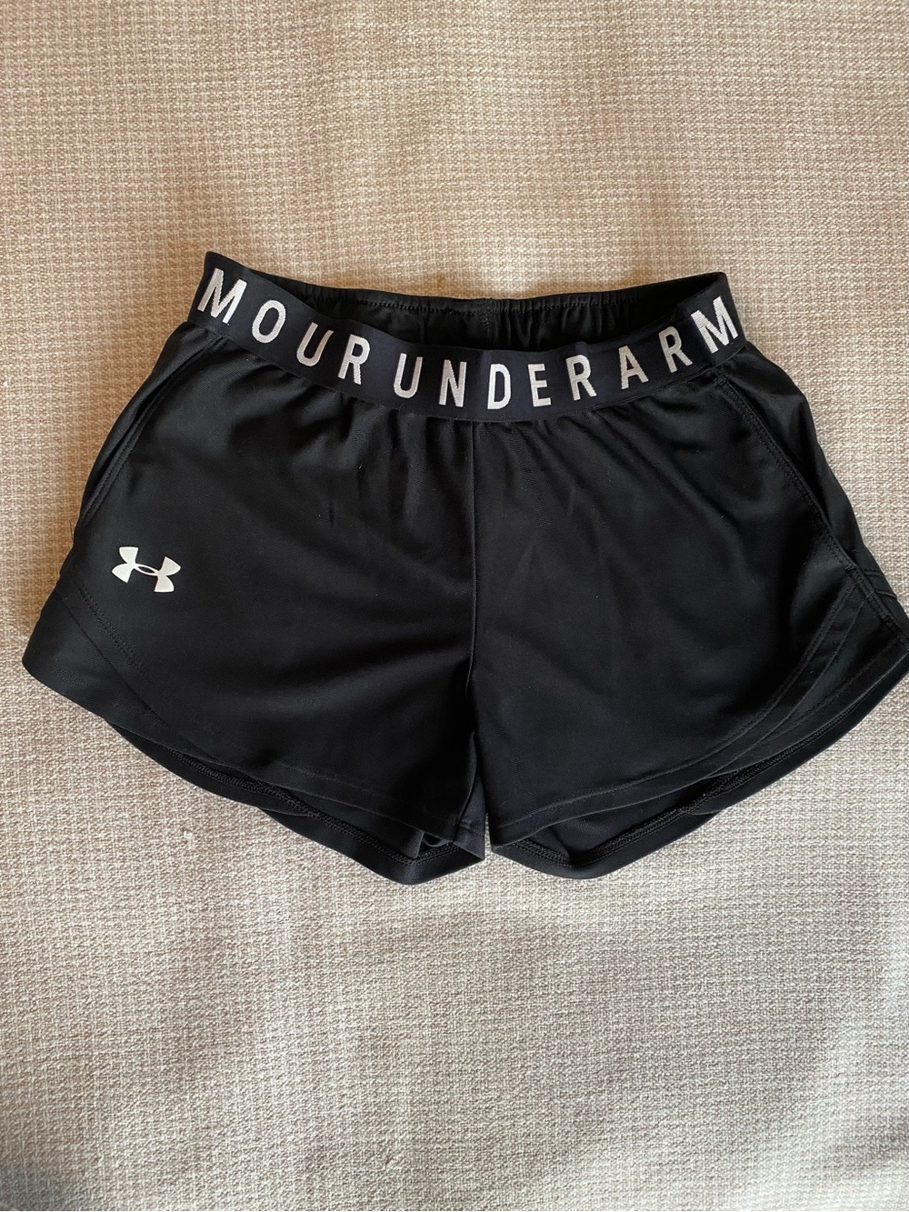 Under Armour Women’s Black Athletic Shorts with Logo Waistband
